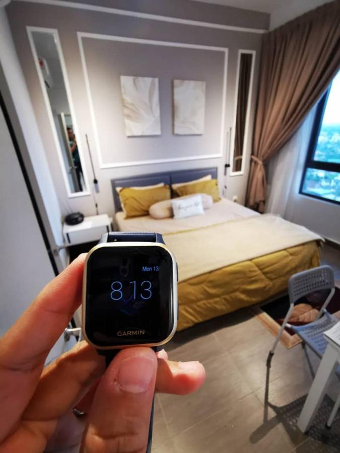 Free Netflix! Zas Suite At Troika Residence, Kb 哥打巴鲁 外观 照片